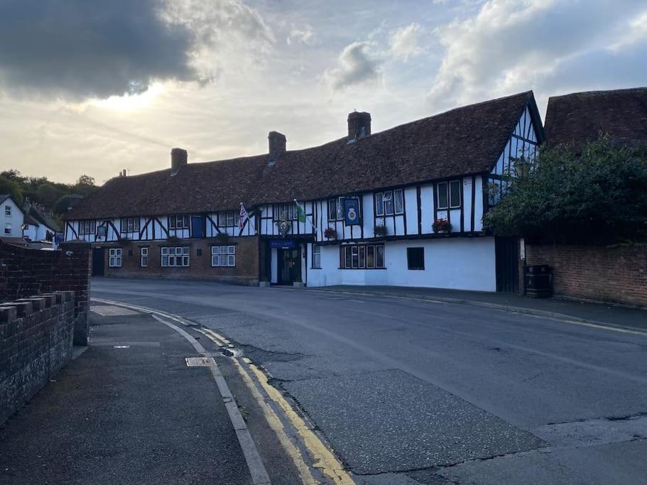New Studio Apartment - Minutes Walk To Cathedral Salisbury Exterior foto