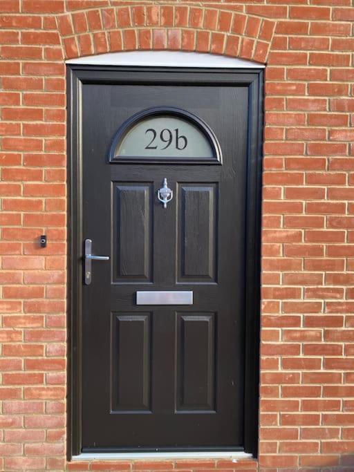 New Studio Apartment - Minutes Walk To Cathedral Salisbury Exterior foto